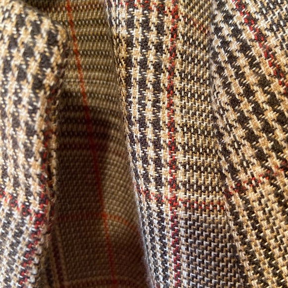 Blazer - Picture 4 of 4